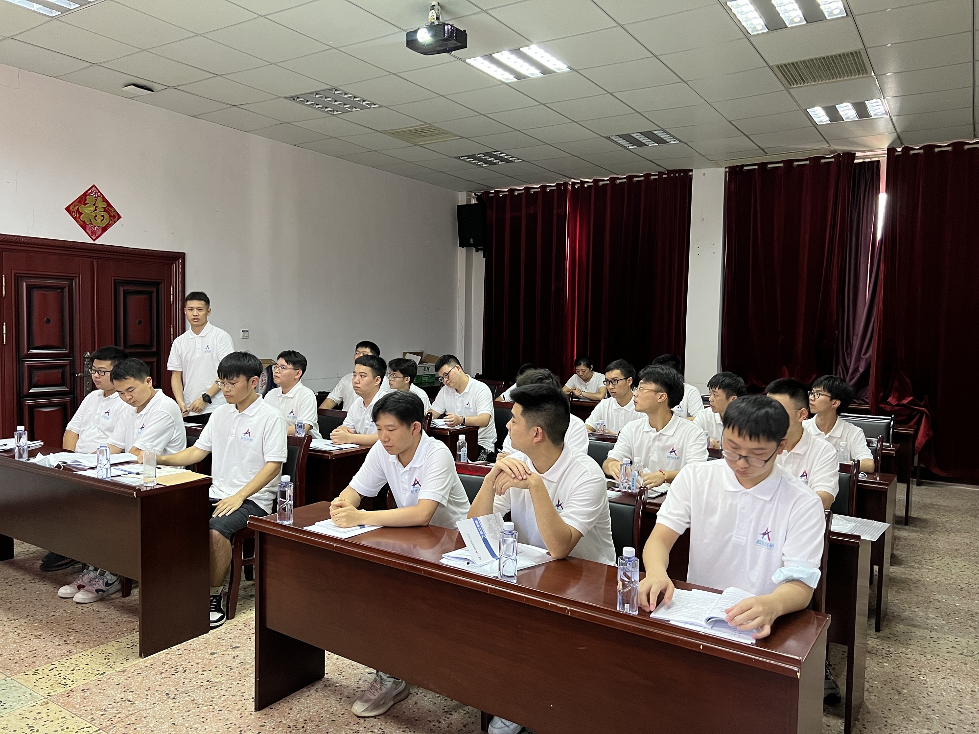 20220716 后浪入海 一分公司召開新員工見面會(huì) 圖2.jpg