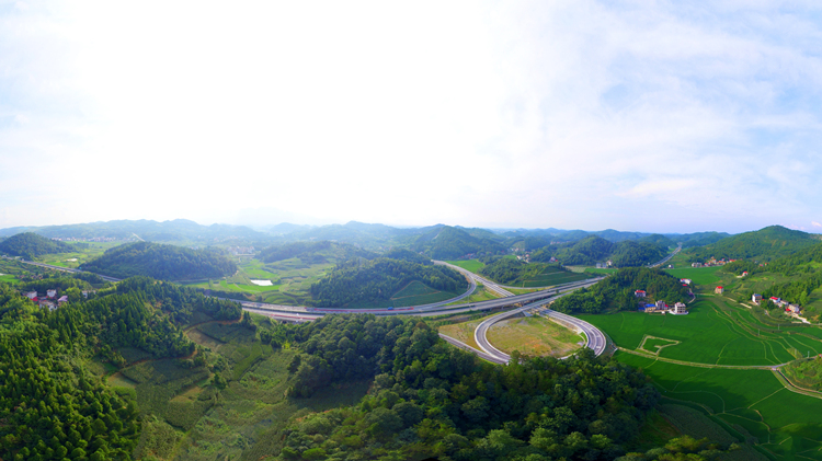 20250702918556.jpg 20250628 洞新連接線項(xiàng)目形象照片1_副本.jpg